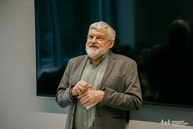 Piśmiennik Uladzimir Arloŭ Piśmiennik Uladzimir Arloŭ