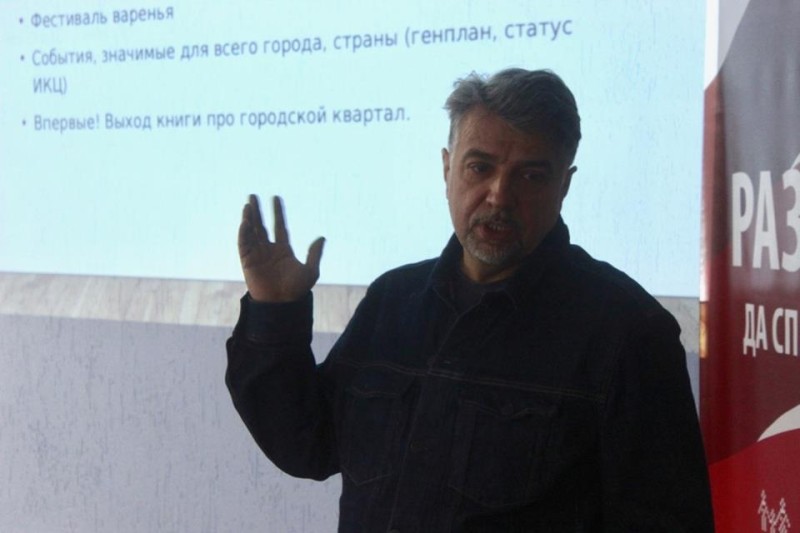 Андрей Езерин